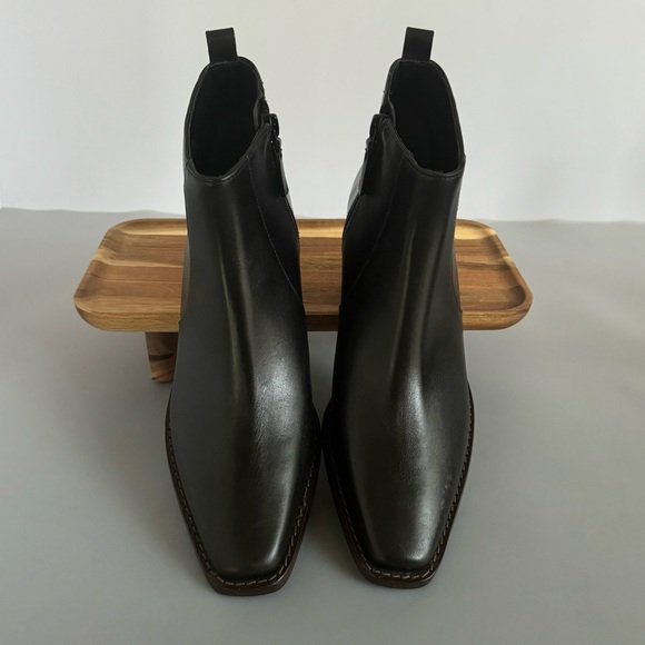 Tori Burch Zip Booties, Black Ankle Boots, Size 6 - Picture 11 of 16